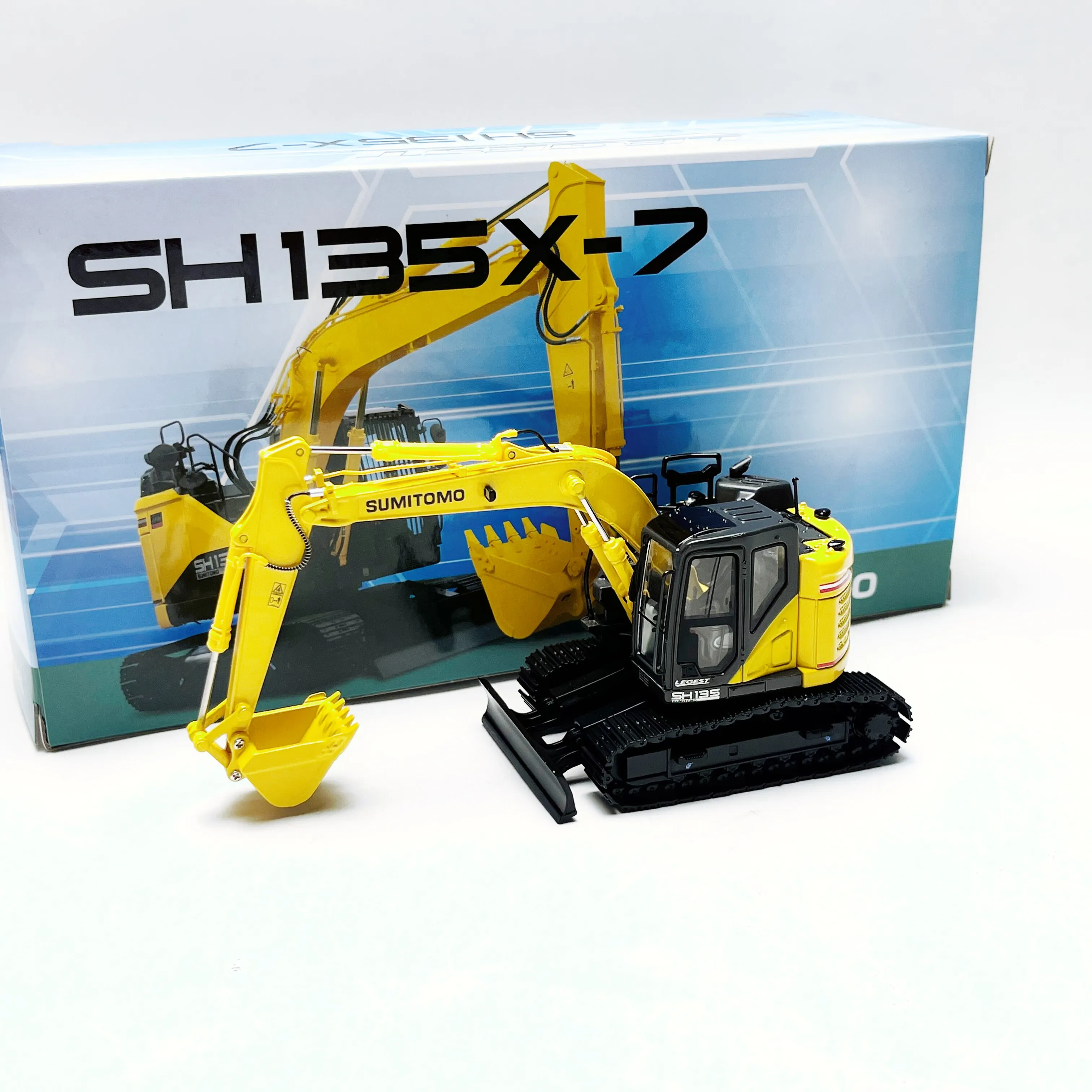 

Diecast Sumitomo 1/50 Scale SUMITOMO SH135X-7 Excavator Alloy Car Model