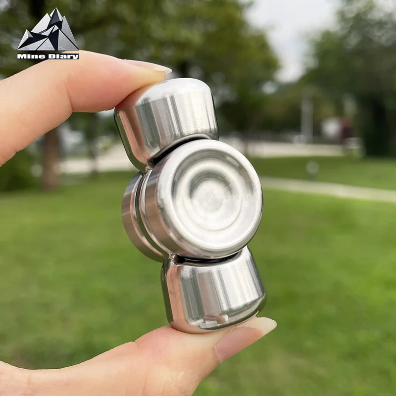 

Two-Bladed Fidget Spinner Metal Stress Relief Toy EDC Gyroscope Hand Spinner Fidget Toys for Adults(Limited)
