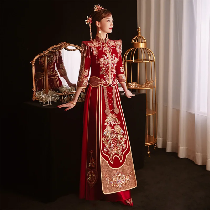 Bride Clothing Vintage Red Velour Qipao Exquisite Sequin Embroidery Cheongsam Chinese Style Wedding Dress Marriage Suit