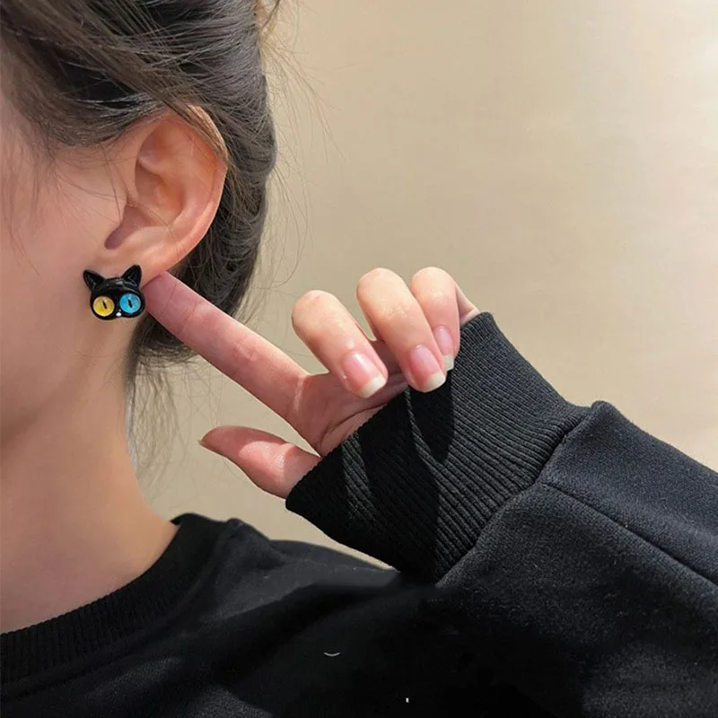Kiss Jewelry Cute Goth Monster Eyes Piercing Stud Earrings Women New Korean Fashion Y2K Sweet Different Car Eyes Earring Brincos