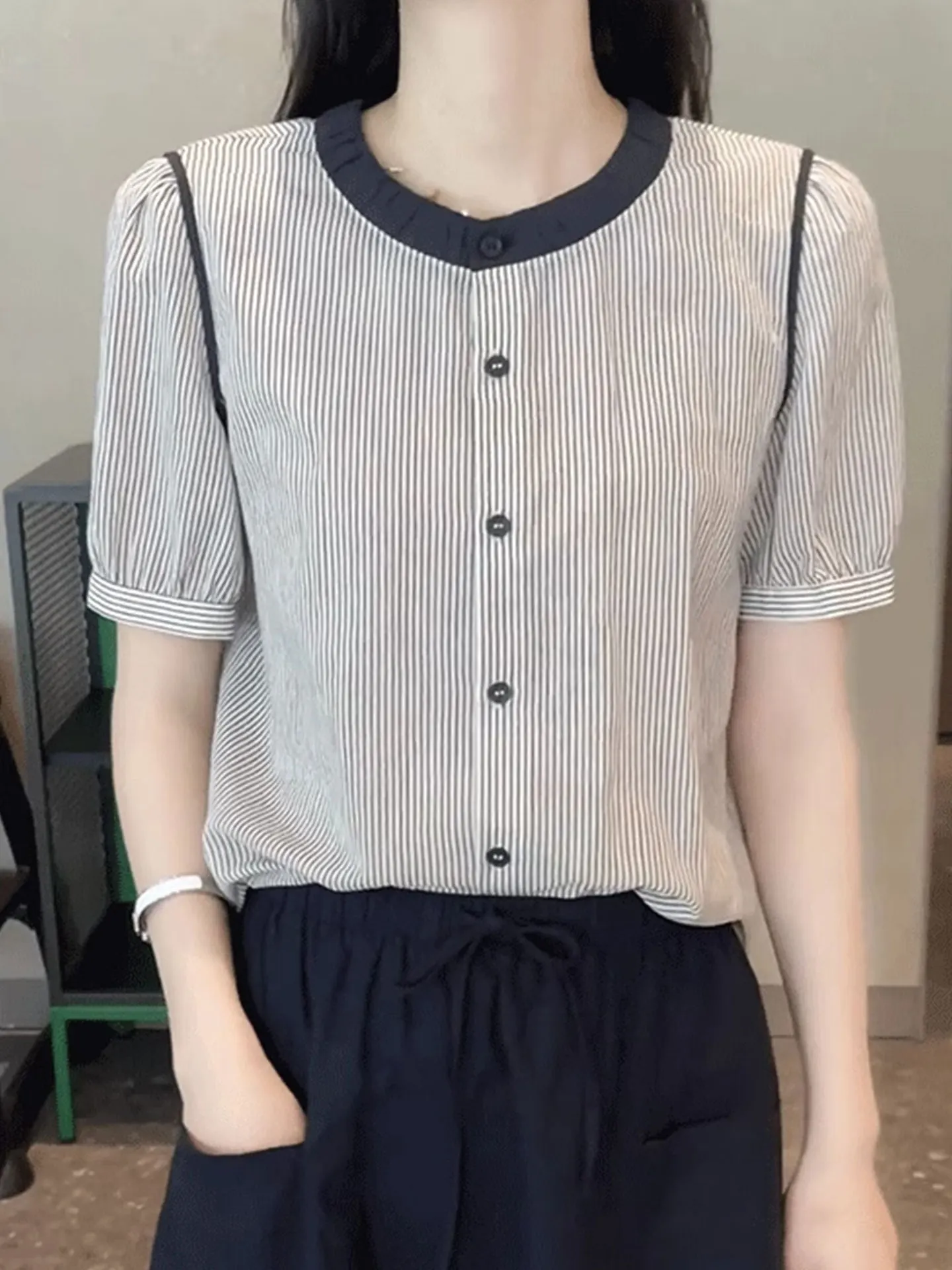 

Faionable Striped Commute Sle Single Button ort Sve Open Cardigan Top High End European Brand Summer 2025 Women's Si...