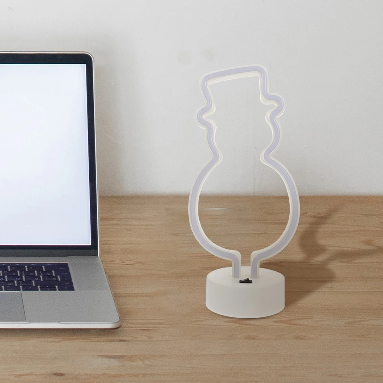 

1Pcs Xmas Snowman Modeling Light Eye Catching Decorative Lamp for Indoor Home Party Christmas Lighting Xmas Light Decor