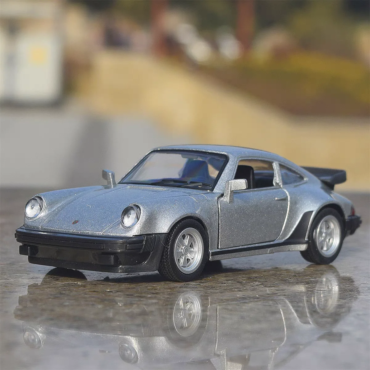 

Porsche 911 Turbo 1978 Ретро Классический Суперкар Моделирование Литья под давлением и игрушечный автомобиль RMZ город 1:36 Модель автомобиля из сплава Подарки для детей