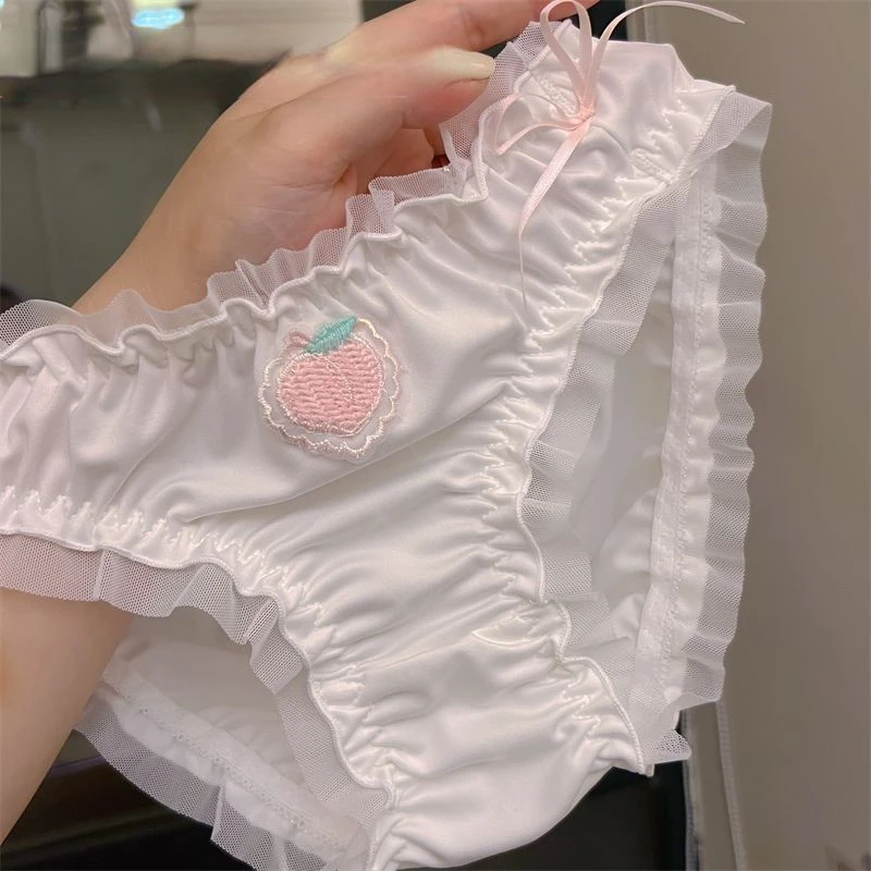 Sweet Lolita Lace Panties Women Underwear Embroidery Cotton Crotch Triangle Panties Solid Teenage Girls Lingerie Sexy New