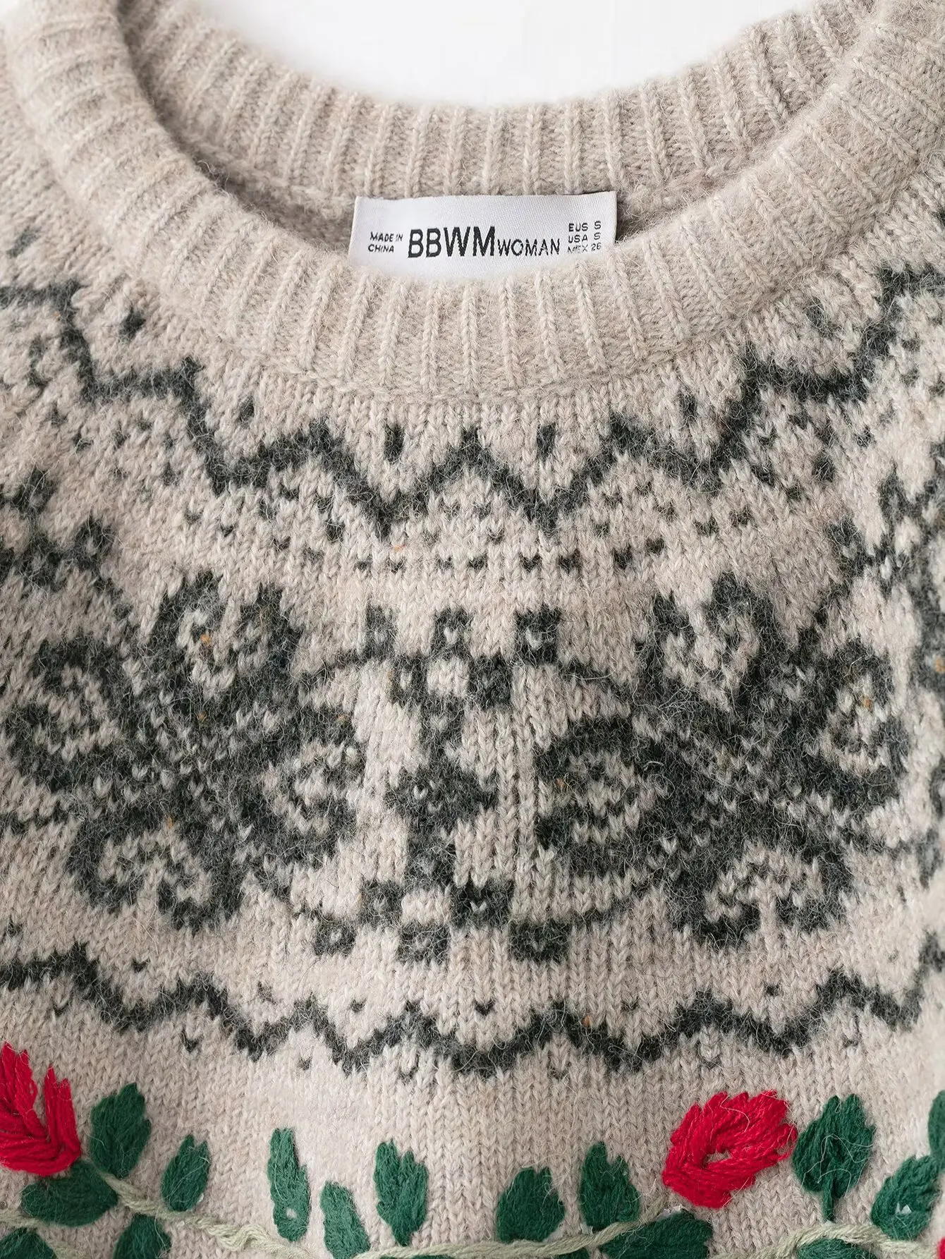 2025 قميص جاكار مطرز بأكمام قصيرة متماسكة أنيق، عصري، نمط جديد، ملابس مكتب مريحة، كاجوال، متعدد الاستخدامات، Vi