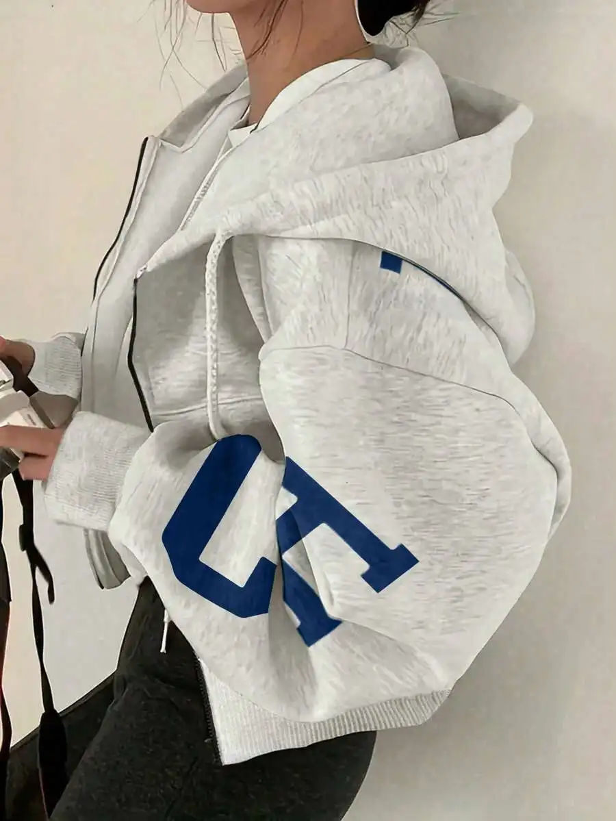 

Оверсайз толстовка с капюшоном и ярким буквенным принтом, свободного кроя, на флисовой подкладке, для повседневной носки осенью и зимой