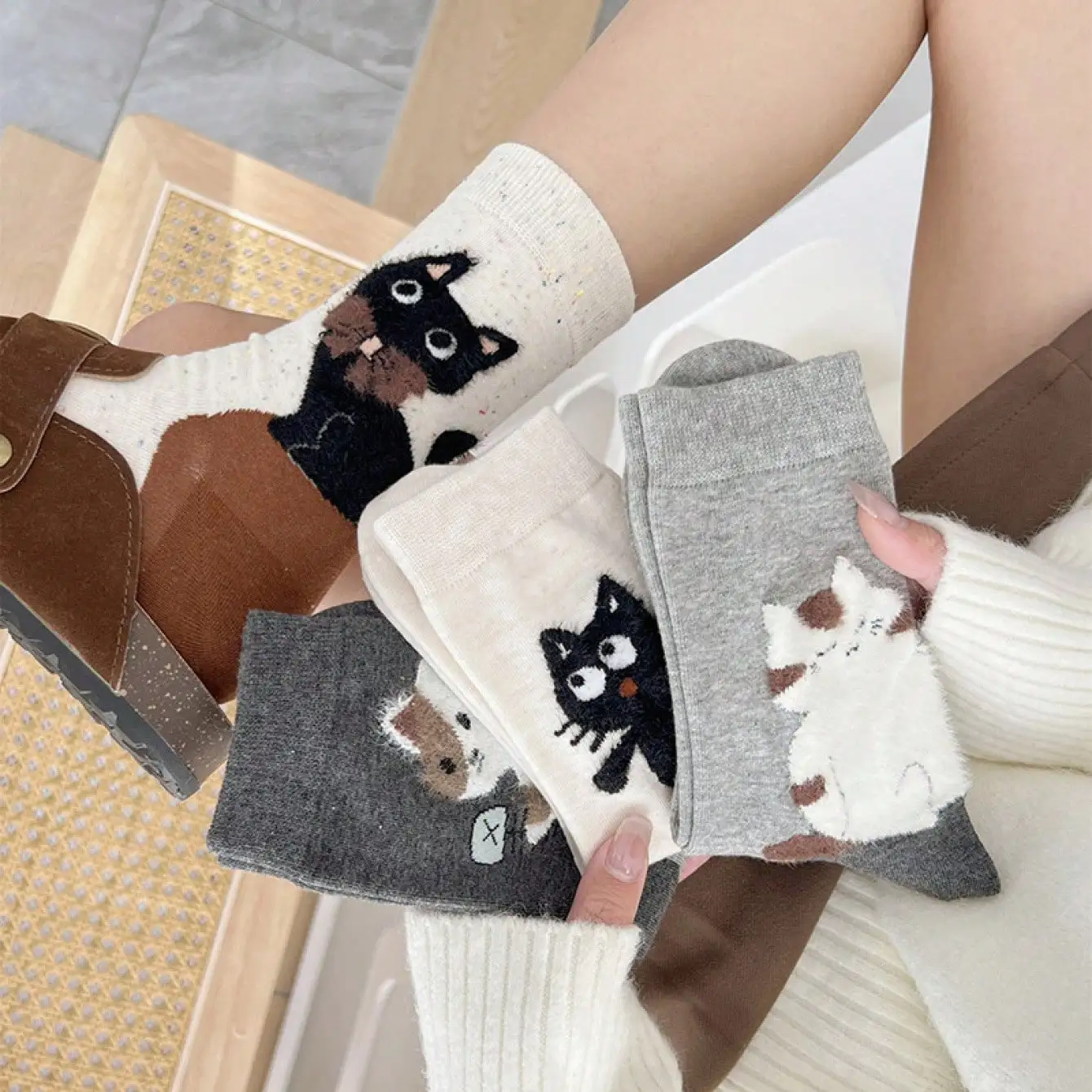 زوج واحد من جوارب الكاحل النسائية اللطيفة على شكل قطة قابلة للتنفس ومثالية للأزياء اليومية