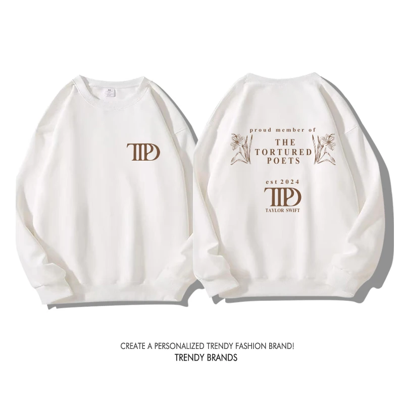 

Новая толстовка с принтом из коллекции Autumn Winter, с длинными рукавами, из смесового хлопка и полиэстера, комфортного кроя, с круглым вырезом горловины.