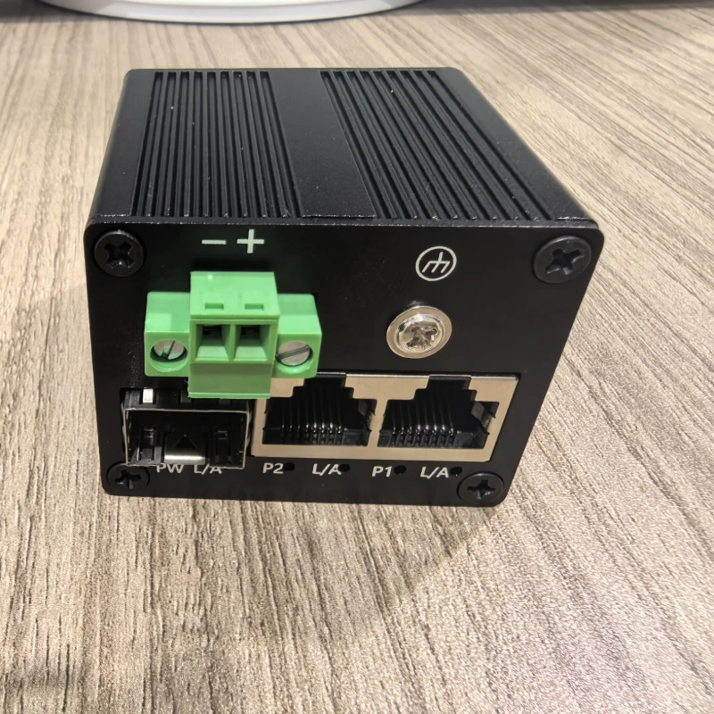 Ultra Mini Industrial 2‑Ports Gigabit PoE+ Ethernet Switch with 1 SFP,Din Mount Fiber to Ethernet Media Converter,RJ45 Swith New