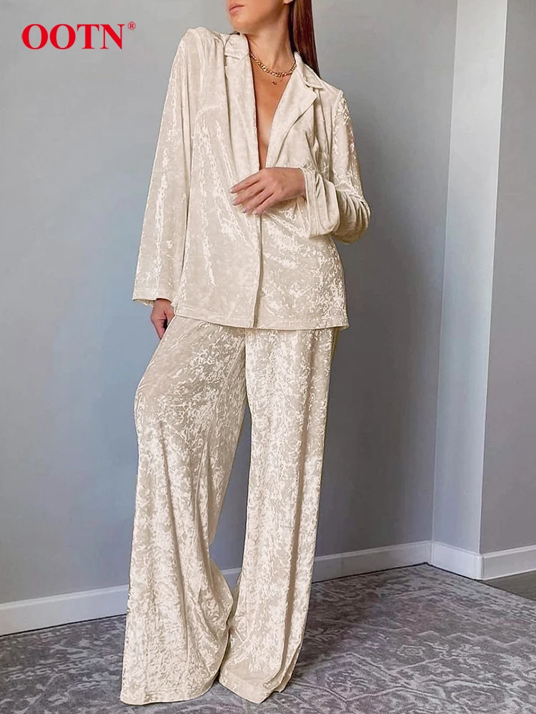 OOTN Beige Velvet 2 Piece Home Wear Winter Long Sleeve Tops High Waist Pants Pajamas Two Piece Set Women 2024 Nighties Sleepwear