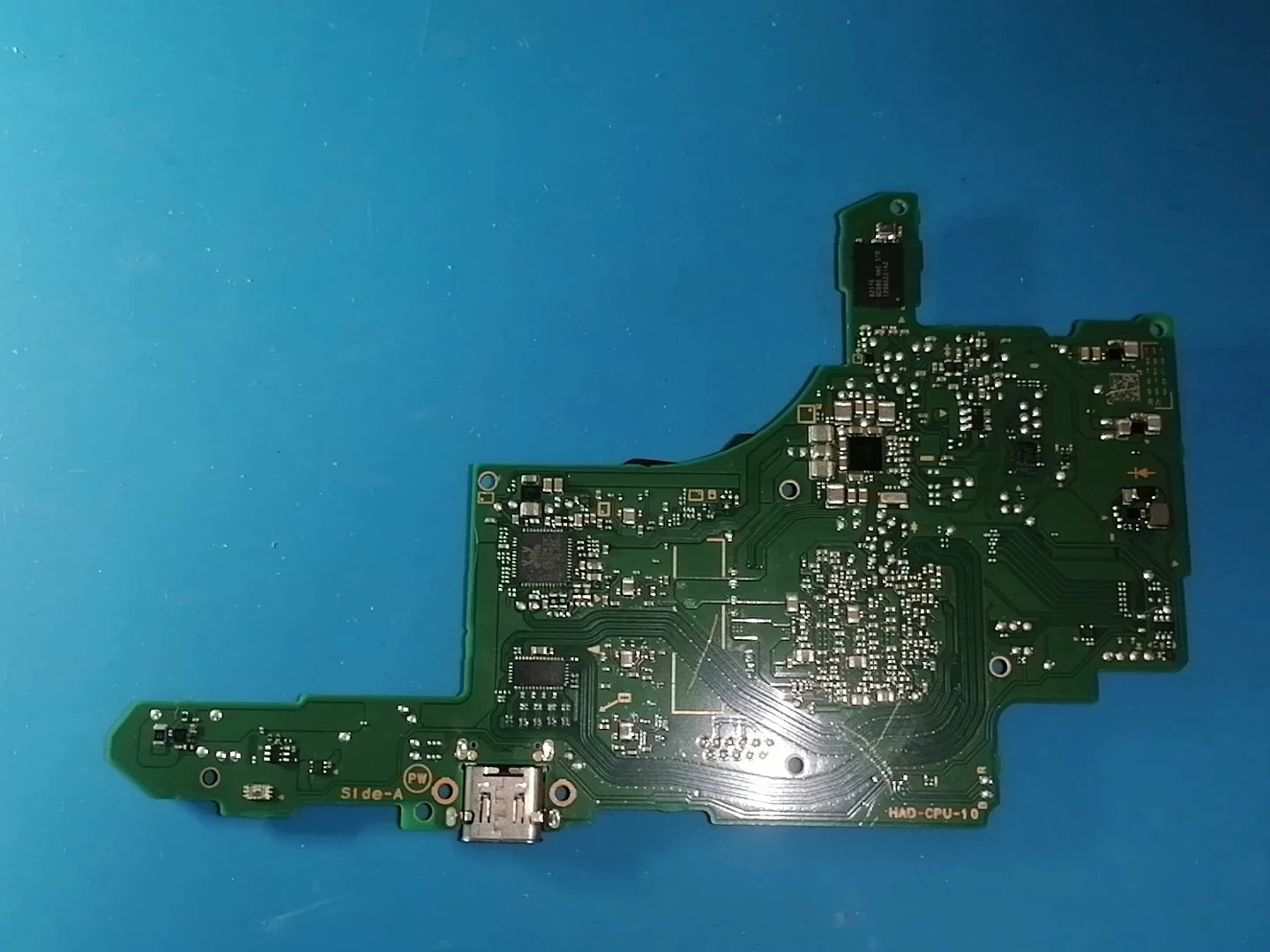 

Banned V2 Mainboard with chips installed handheld game console pcb