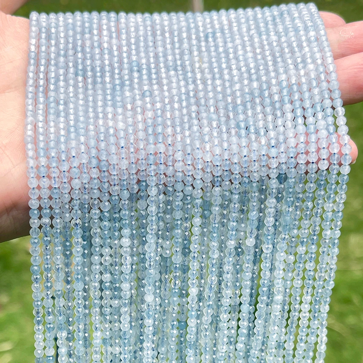 

Natural Cut Sea Blue Treasure Loose Beads Wholesale Deep Blue Ice Transparent Beads Used for Jewelry Making About
