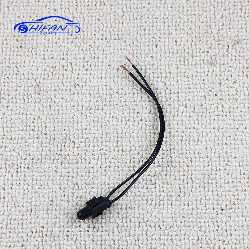 30674546 Outdoor Temperature Sensor For Volvo XC90 XC70 V90 V70 V60 V50 V40 S80 S60 S40 C70 C30 Rear View Mirror Sensor 30674546