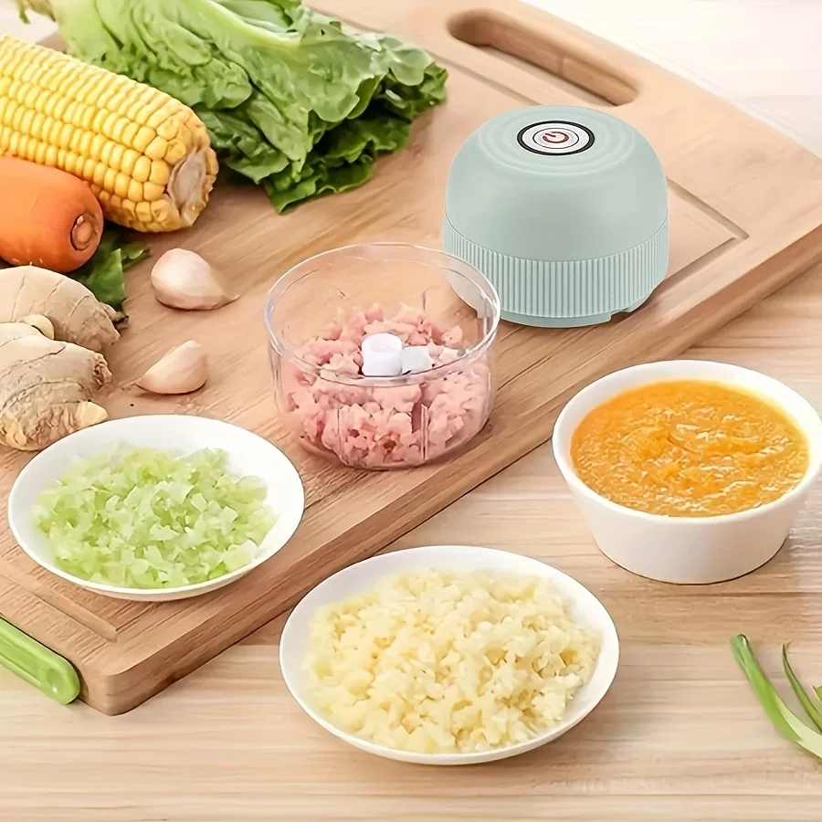 250ml Electric Mini Garlic Chopper USB Meat Grinder Garlic Crusher Sturdy Ginger and Vegetable Crusher with Safety Switch,