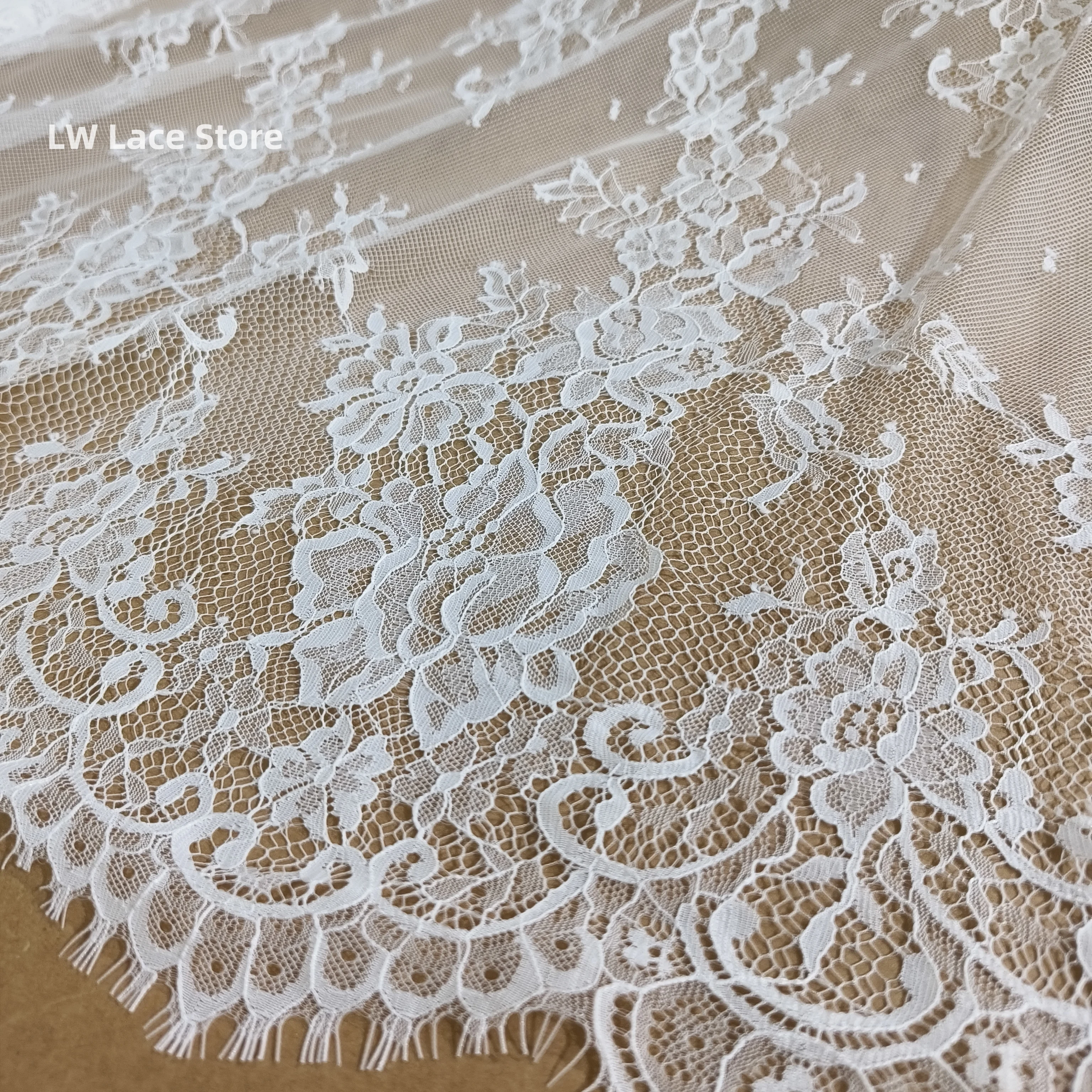 Wholesale Price Women Gowns Lace Off Whtie Design Wedding Dress Lace Fabric Eyelash French Lace 1.5x3 Meters/Piece