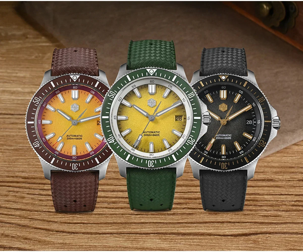 San Martin SN0118 Diver Watch NH35 Automatic Mechanical Men Watch Sapphire Crystal Waterproof 200m Luminous 40mm Vintage Watches