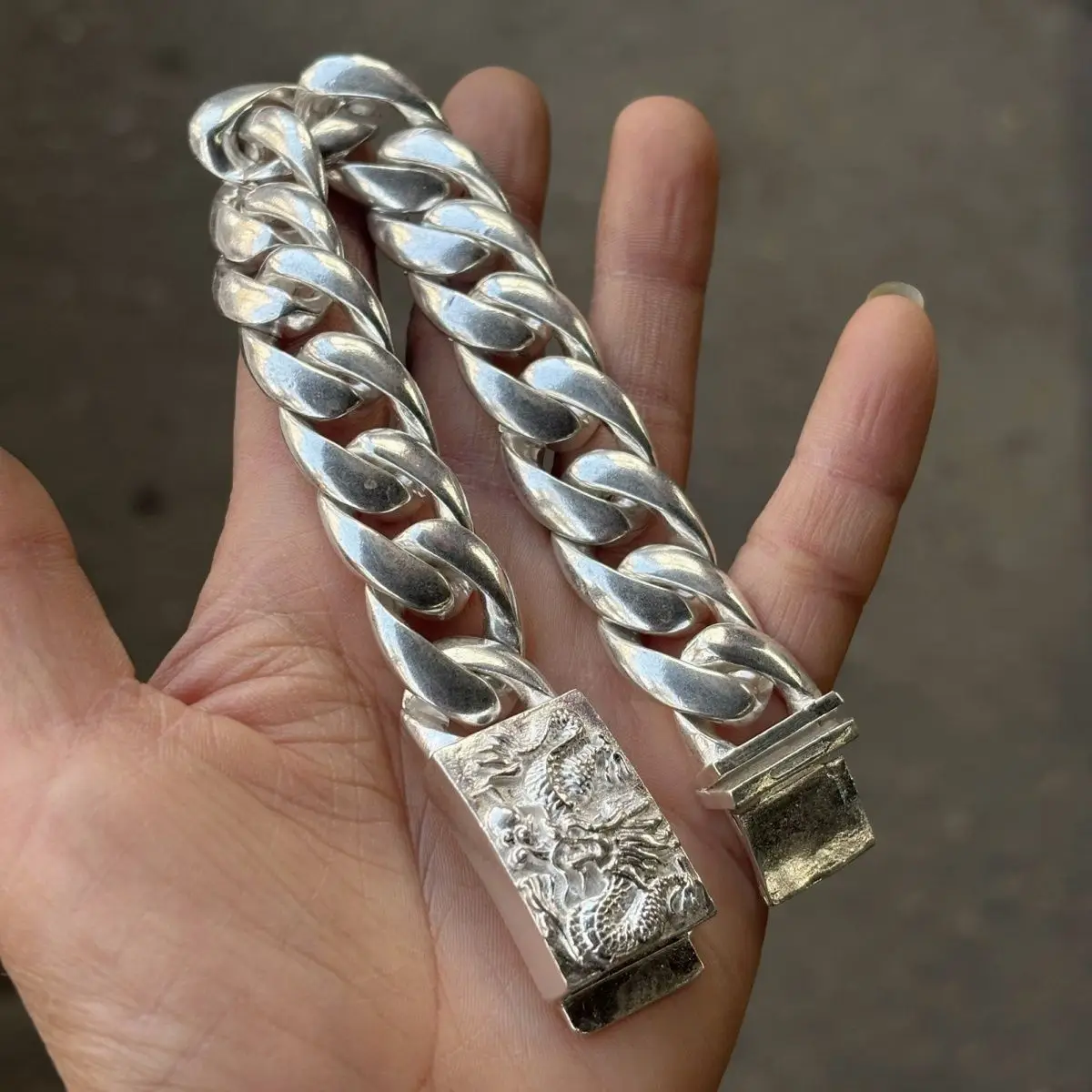 China Old Tibetan Silver Domineering Lion Bold String Bracelet Fashionable Personality Male and Female Couple Gift