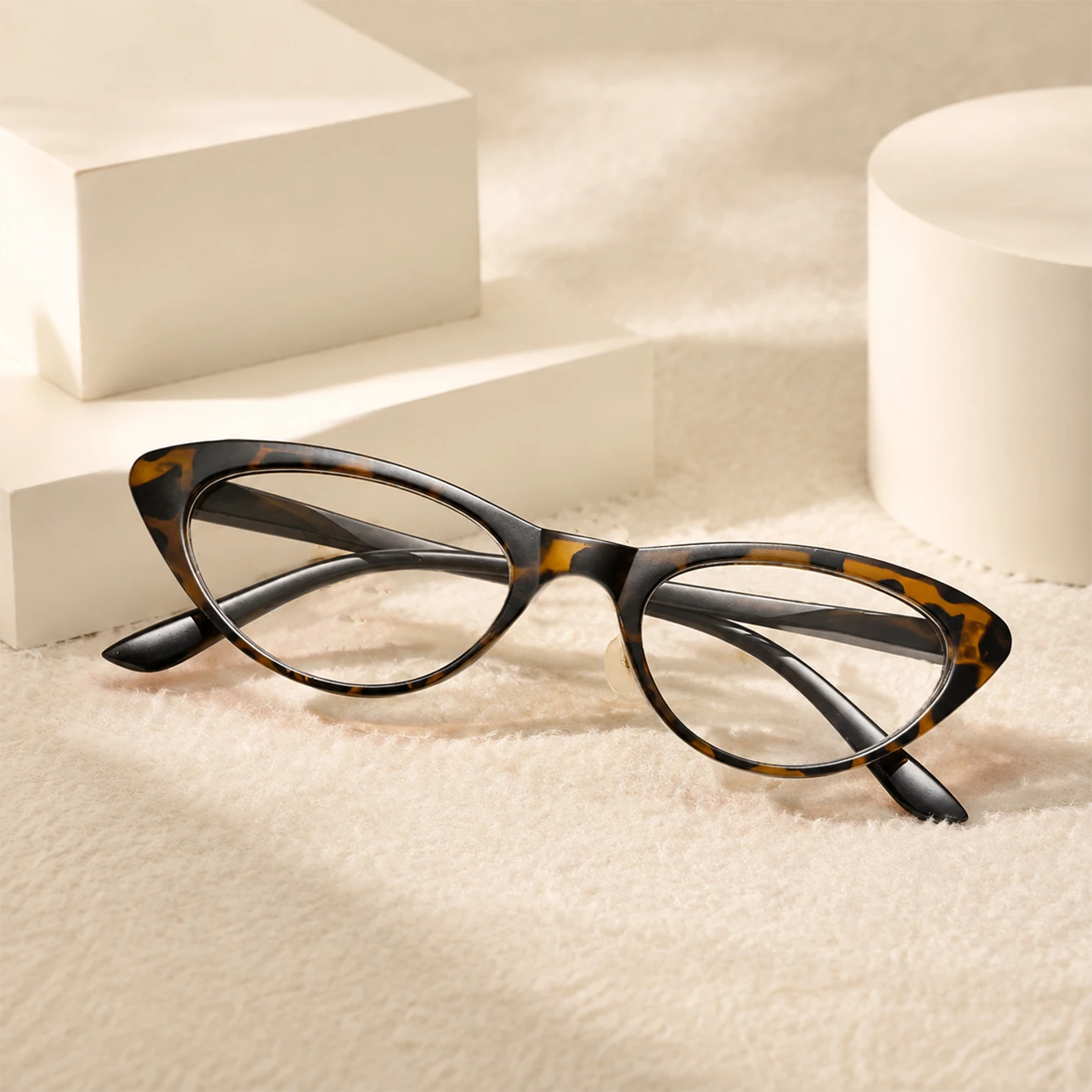1pc Vintage Cat Eye Blue Light Blocking Glasses Retro Slim Frame Anti Eye Strain Computer Eyewear for Women Men Daily Street