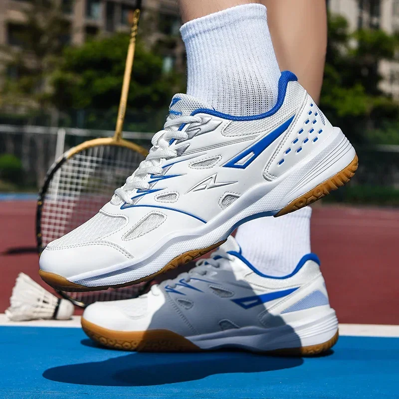 ผู้ชายวอลเลย์บอลมืออาชีพรองเท้าUnisexกีฬาBreathable Dampingรองเท้าผู้หญิงตาข่ายสวมใส่รองเท้าผ้าใบรองเท้าแบดมินตันใหม่