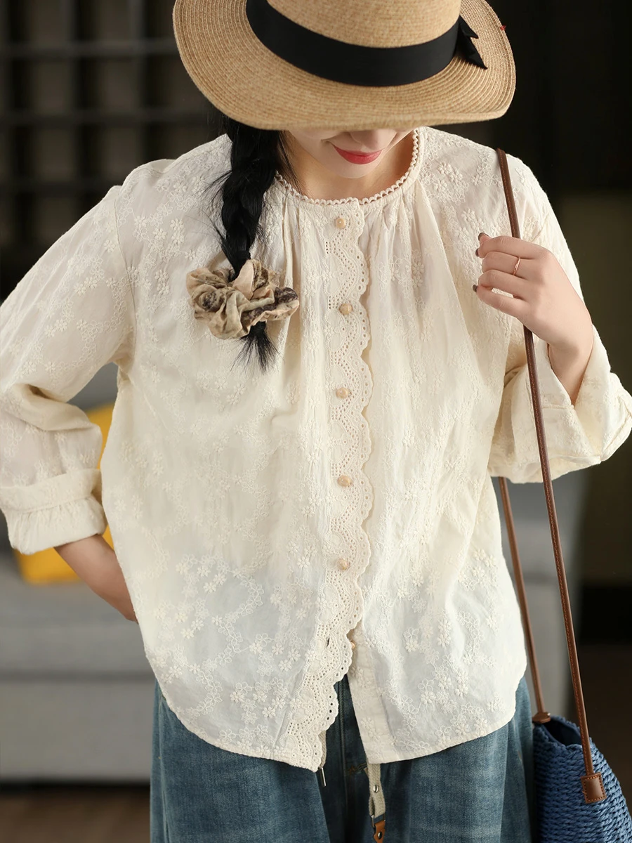 

Artistic Embroidered Cotton irt Women's Sweet Hollow out Lace Collar Long Sve Top Spring Faion Loose Fit round Ne