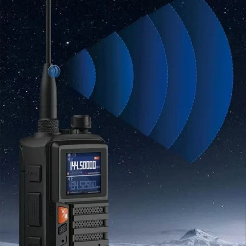 جهاز اتصال لاسلكي أصلي عالي الجودة من Baofeng مقاوم للماء والغبار عالي الطاقة محمول لتسلق الجبال في الهواء الطلق جولة ذاتية القيادة