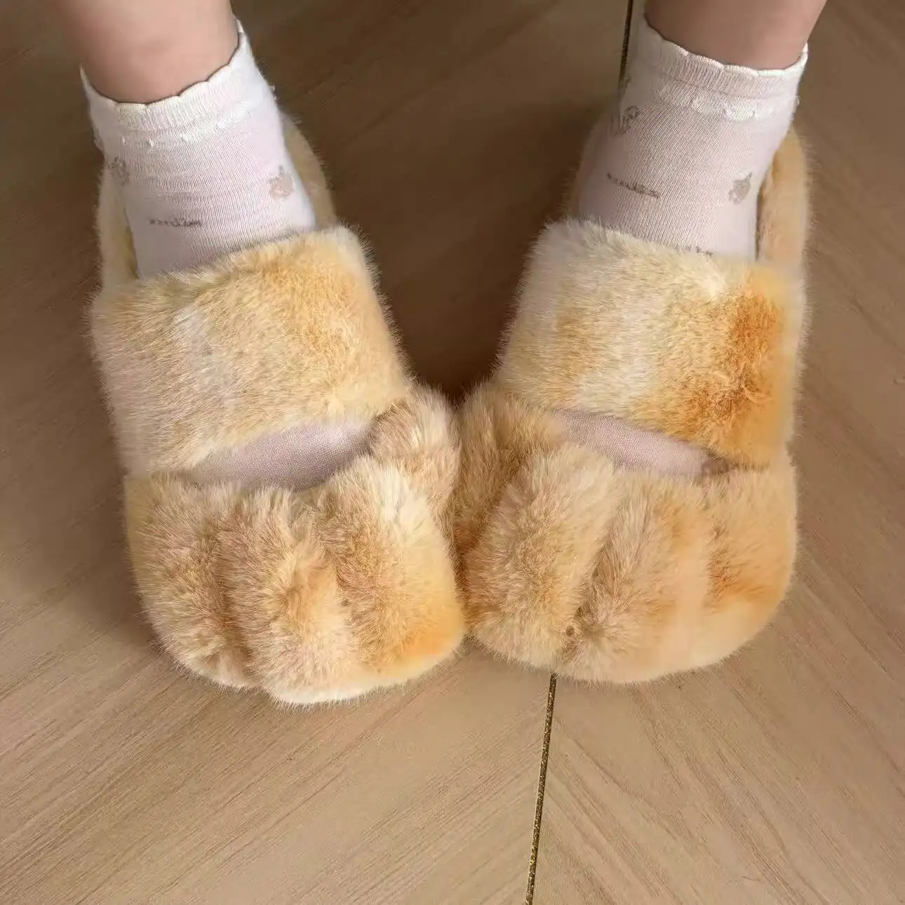 

Women Home Slippers 2025 Autumn Winter New Cat Claw Plush Slippers Breathable Comfortable Warm Fuzzy Indoor Household Slippers