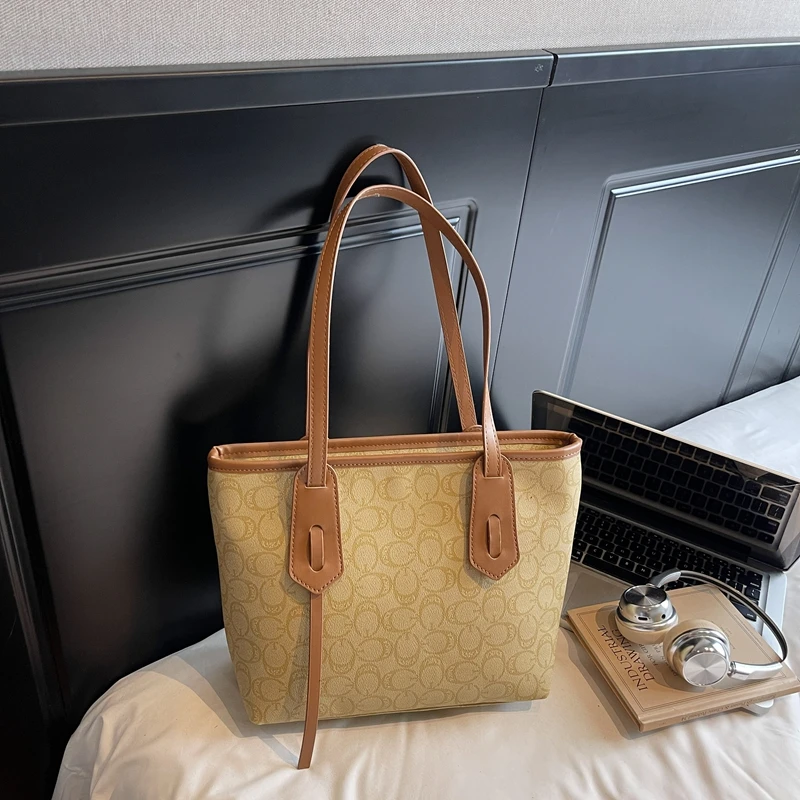 

Luxury Brand Women's Genuine Leather Crossbody Bag - Famous Designer Classic Elegant Shoulder Bag For Ladies Handbags