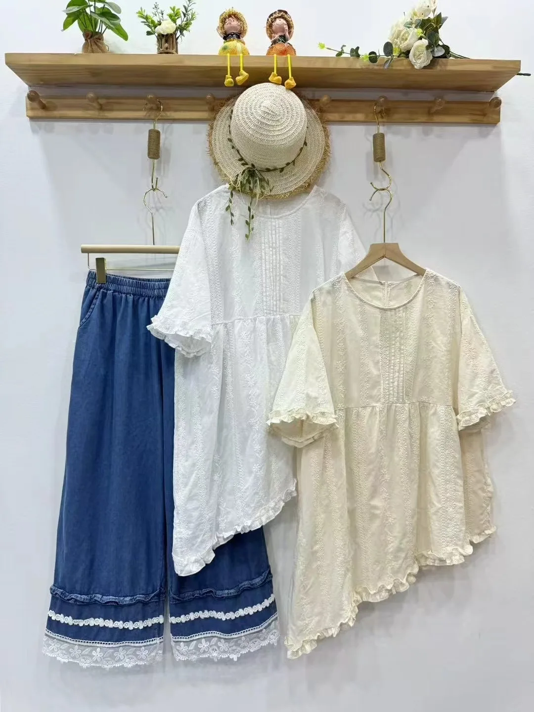 

Korean popular clothes 100% cotton white beige lace embroidery shirts asymmetric blouses for women short sleeve tops