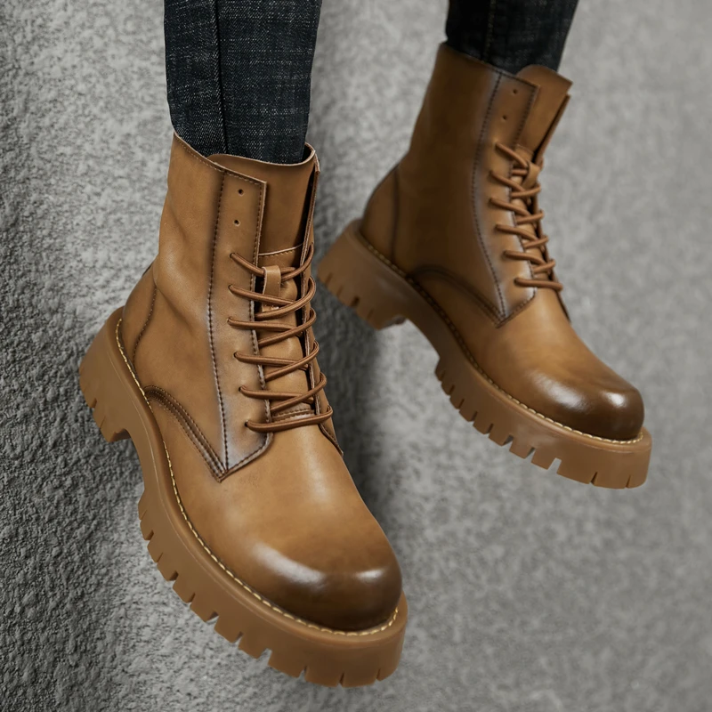

Мужские модные высокие мотоциклетные ботинки в британском стиле для сцены, ночного клуба, обувь из натуральной кожи на шнуровке, ковбойские длинные мужские ботинки на платформе