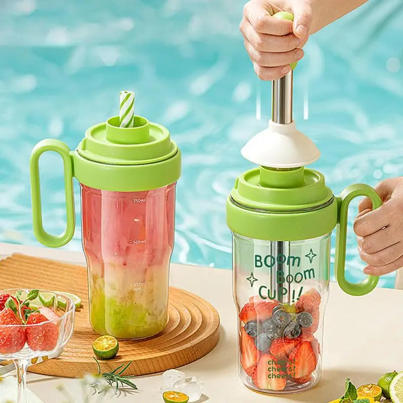 Drink Shakers Cocktail 33.8OZ Large Capacity Clear Alcohol Shaker Leakproof Multifunctional Mixer Shake Cup Bottle Blender For