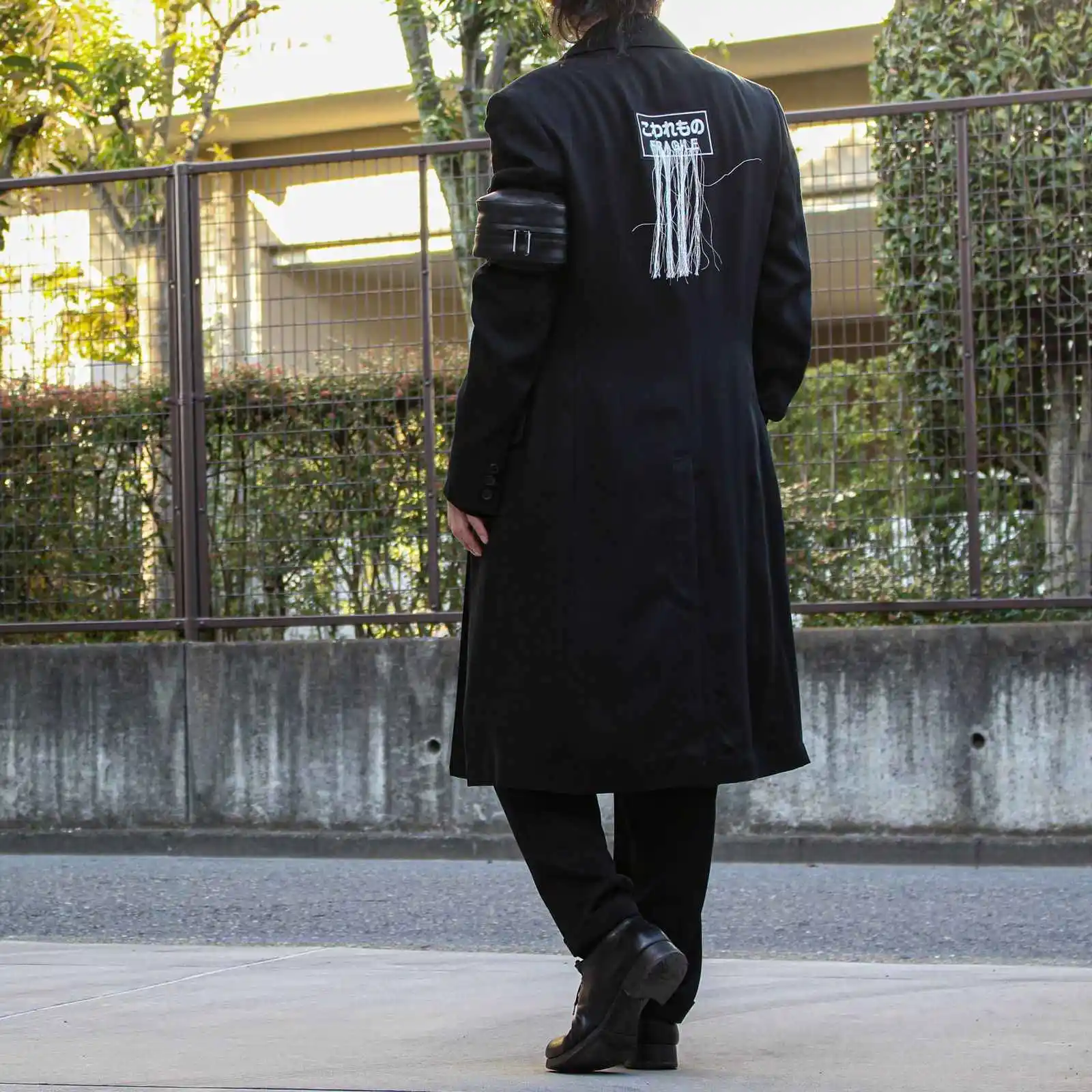 

TOP-YAMOTO оригинальный дизайн, темная мужская ветровка средней длины, свободное пальто большого размера с воротником-стойкой на весну и осень