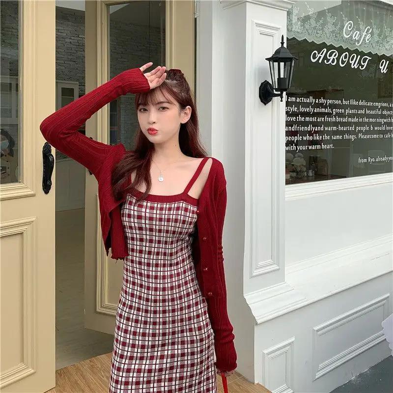 Nice Women's Clothing 2025 New Gentle Tees Tops Fashion Knitted Cardigan Summer Style Slimming Strap Dress Two Piece Set T-Shirt