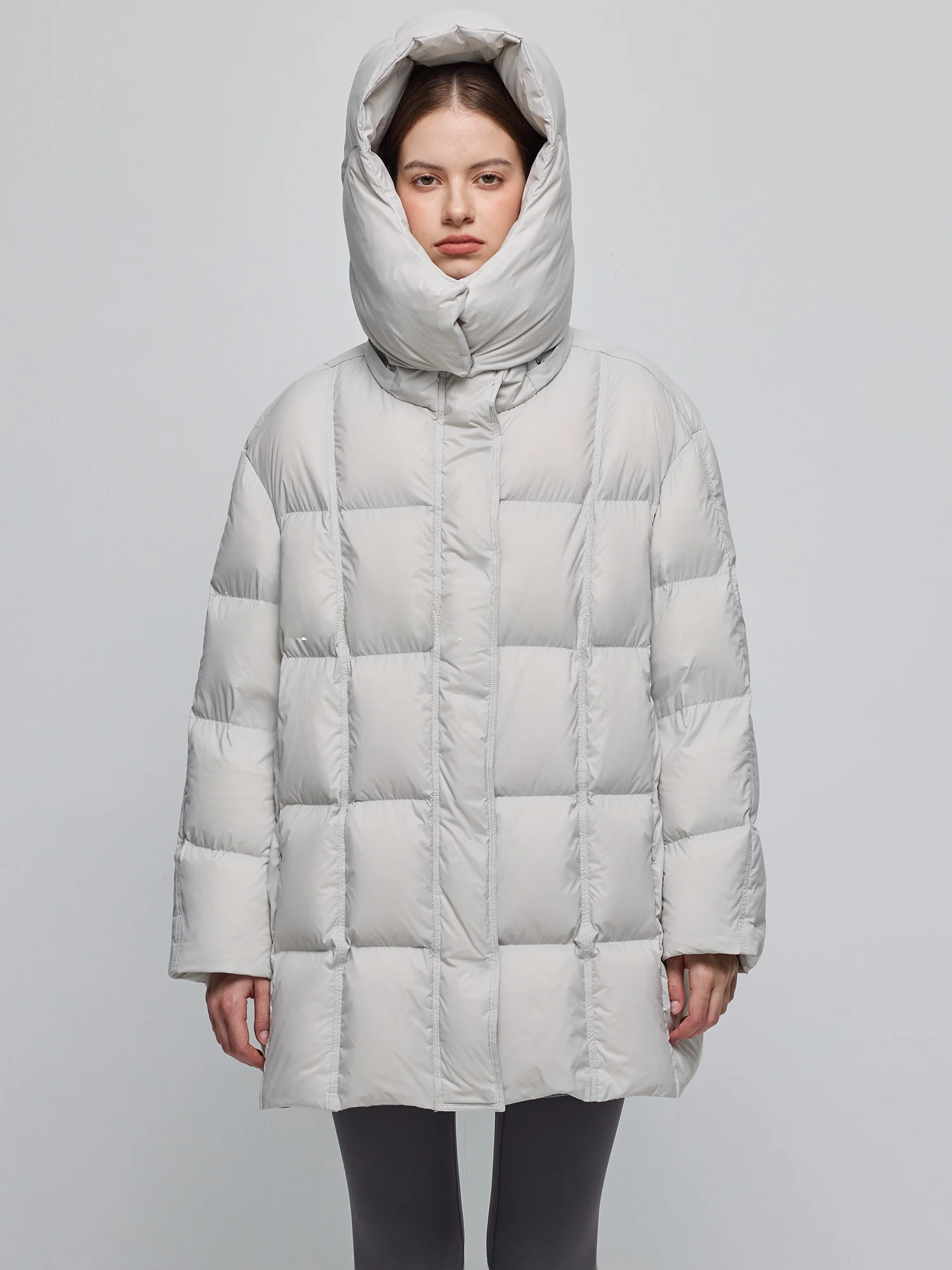 

Модное белое пуховое пальто-пуховик для женщин, длинное, свободного кроя, новая коллекция HuaerDuoer2025, со съемным капюшоном