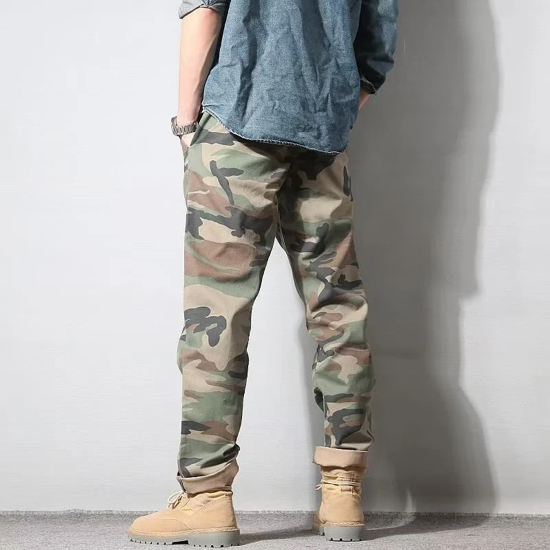 Pantaloni casual da uomo Trend Streetwear Pantaloni mimetici stile militare classico Tessuto di cotone Vendita calda Pantaloni cargo da jogging Uomo