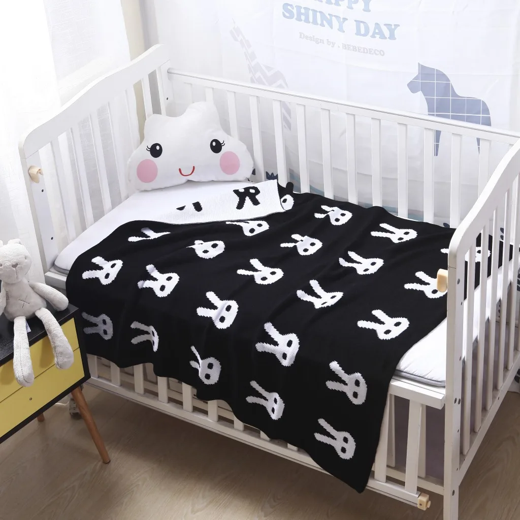 Full Cotton Kid's Knitting Blanket Office Noontime Snoozing White Pattern Black Base Softly Antistatic Animal Heart Nordic Style