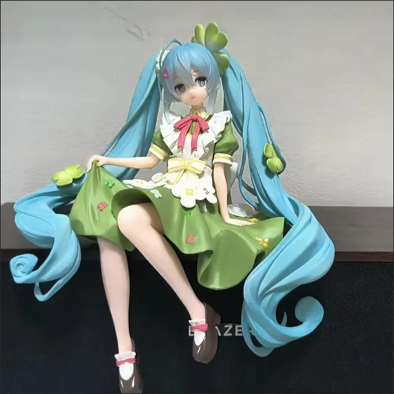 アニメ Gk 四つ葉のクローバーの花妖精初音美少女アニメフィギュアモデル装飾品コンピュータケース装飾トレンディなおもちゃギフト