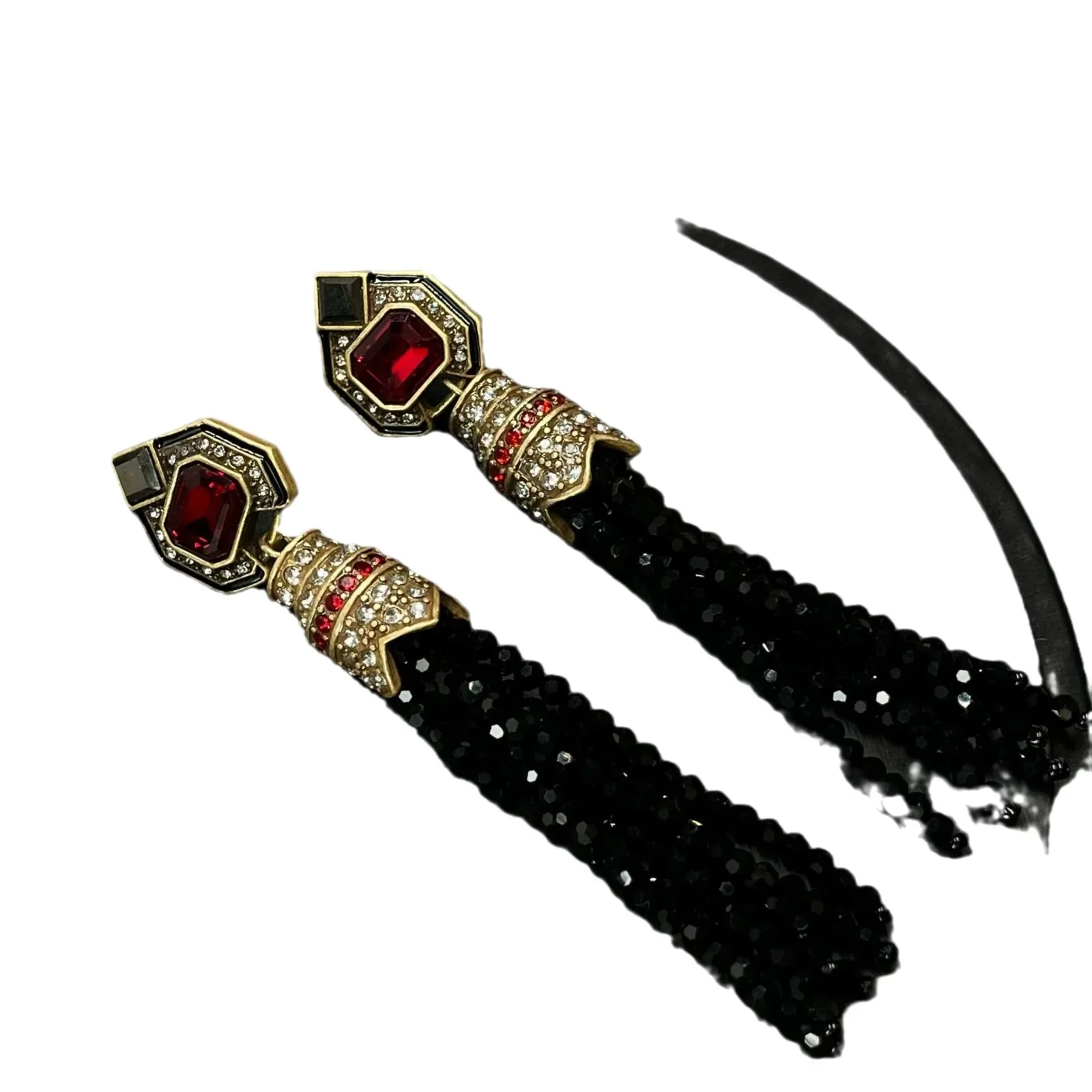 European and American Heavy-duty Retro Shoulder-sweeping Long Tassel Earrings Inlaid with Diamond Gemstones Vintage Earrings
