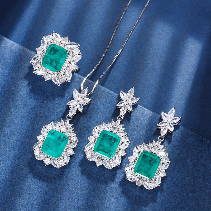 

New Jewelry Gold Plated Emerald Vintage Square Set Main Stone 10*12