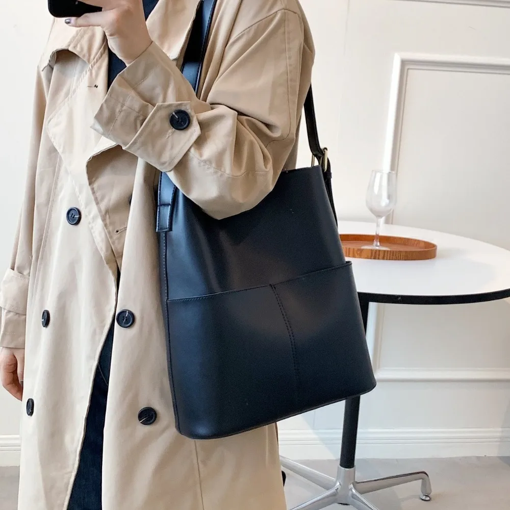 

bucket bag large capacity tote bag women's messenger bag versatile women's shoulder bag 2025 Popular