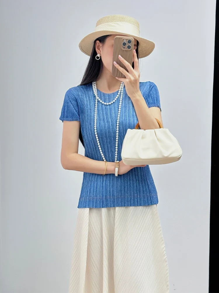 

Summer Blue Denim High Waist Elastic round Neck T-Shirt And Skirt Set Three Piece Set of Creases Casual Women's Fashion