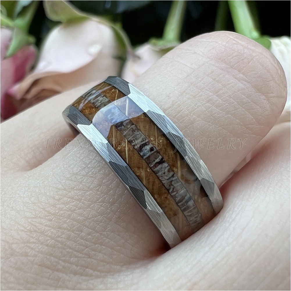 8mm Hammered Fashion Ring for Men Women Tungsten Carbide Engagement Jewelry Wedding Band Whisky Barrel Wood Inlay Brushed Shiny – Detail 5