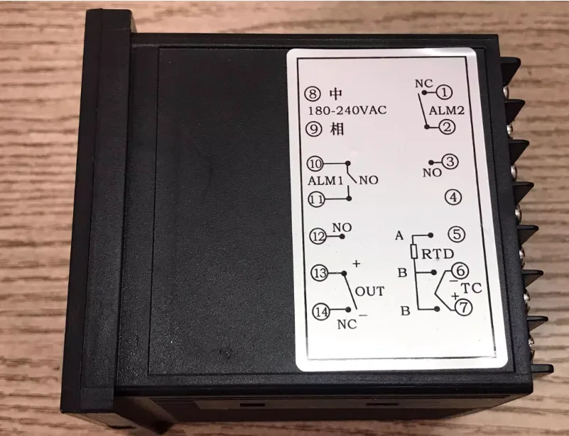 

XMTD-8000 XMTD-8022 PT100 Интеллектуальный контроллер температуры Совершенно новый на складе