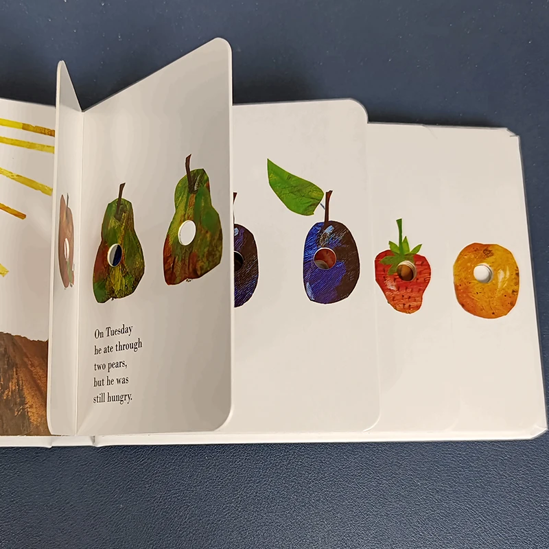 Inglês Educacional Livro Imagem para o bebê Kids and Children, The Very Hungry Eric Carle, 1 livro