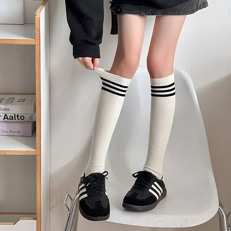 School Girls Striped White Long Socks Stockings Women College Style Knee Socks Women Autumn Winter Knitted Cotton Women Stocking