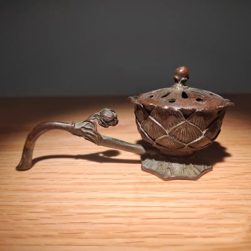 

Retro Nostalgic Handheld Lotus Flower Lotus Seedpod Incense Burner Small Tower Incense Burner Chic Creative Sandalwood Stove Tea