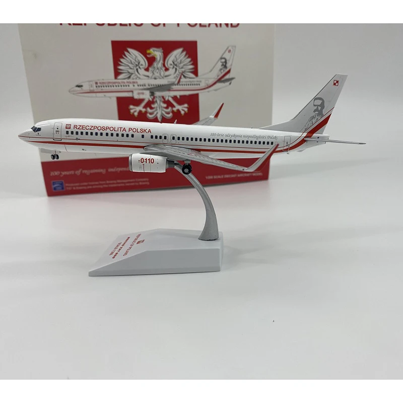 

Литые под давлением, масштаб 1/200, польские модели B737-800, коллекционные сувенирные украшения, декоративные игрушки