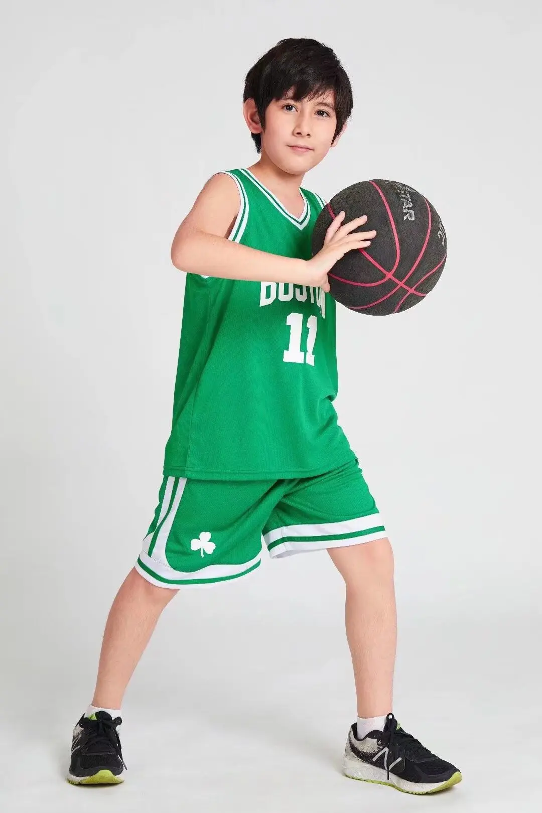 

NEW Child Sports Kit American Celtics Fans Basketball Jerseys Boy Girl Game Team Uniform Training Vest And Shorts