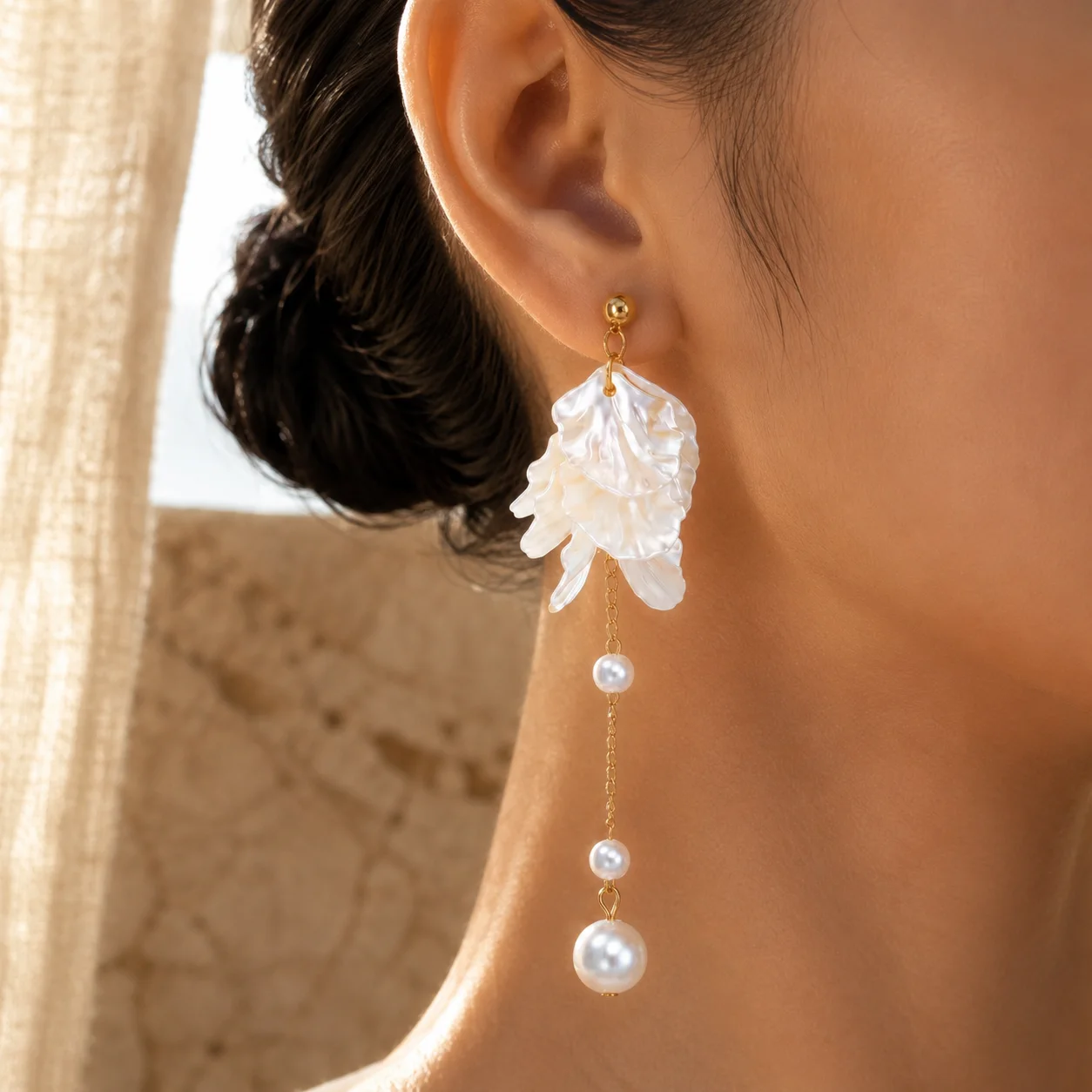 Elegant White Flower Imitation Pearl Tassel Earrings for Women Layered Petal Drop Jewelry Daily Party Birthday Gift Accessories