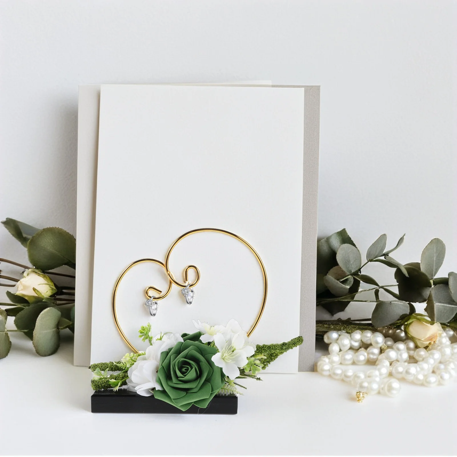 

Jewelry Display Stand Heart Shape Earring Holder with Faux Flowers for Rings Bracelets Necklaces Organizing Wedding Party