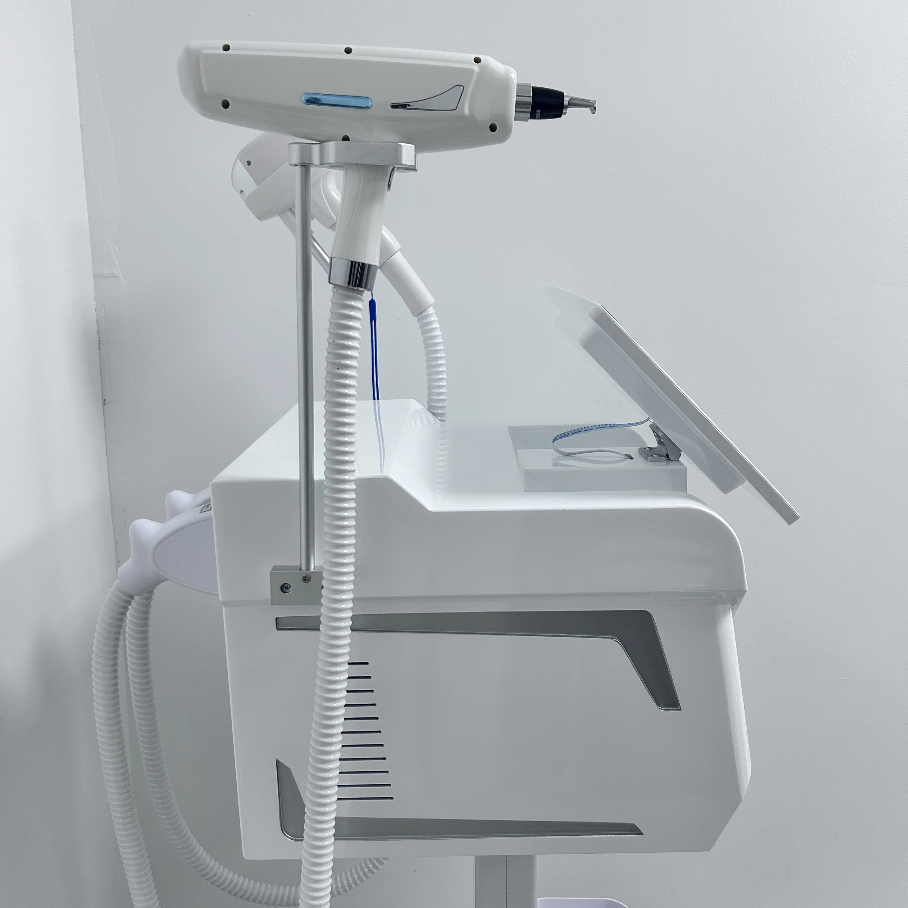 2026 أحدث إزالة الشعر بالليزر ديود سوبرانو الأول في العالم 2 في 1 غير مؤلم نقطة التجميد يزيل جميع الوشم قشر هوليوود #6